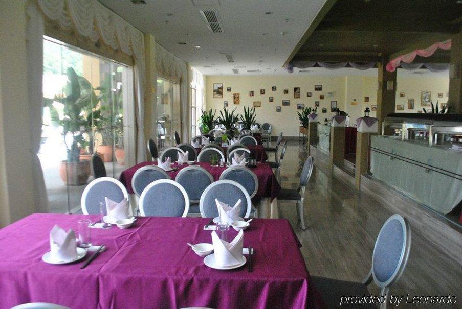 Grand River Resort Hotel Гуанджоу Ресторант снимка